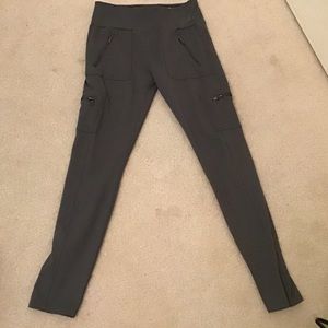 Girls gray leggings with zippers